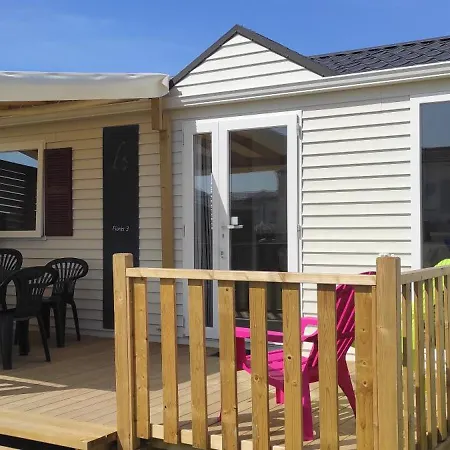 Campsite Au Bonheurt Des Embruns Mobil Home